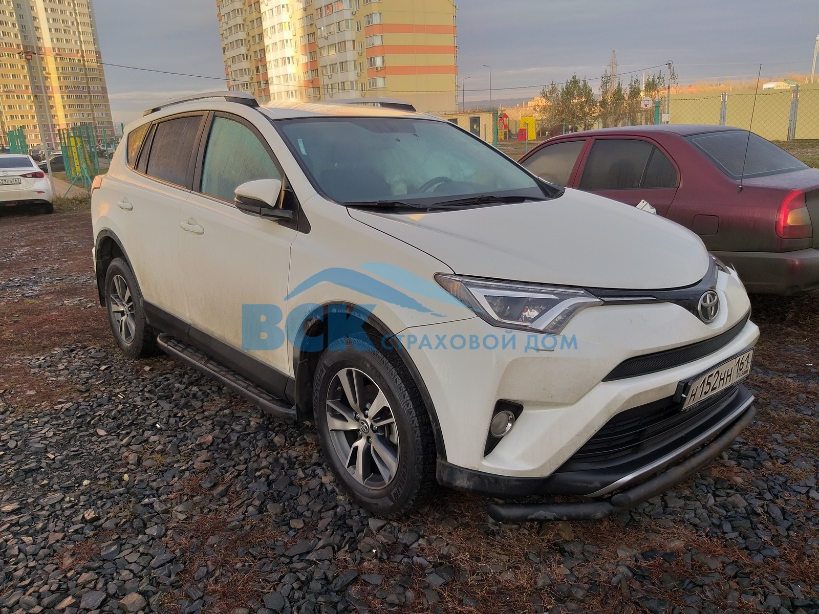 TOYOTA Rav 4 2017 года