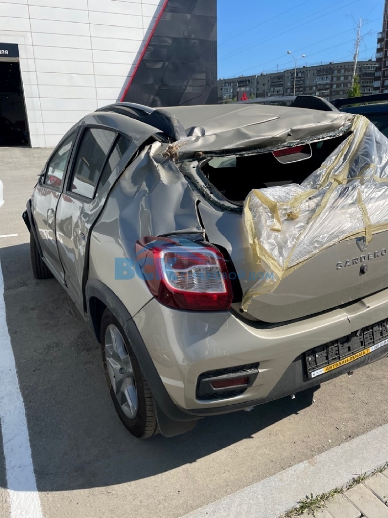 RENAULT Sandero Stepway 2021 года